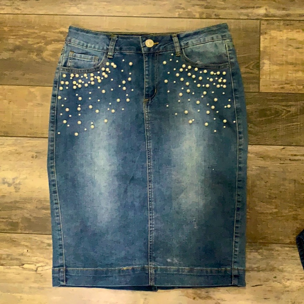 Pearl denim stretch skirt